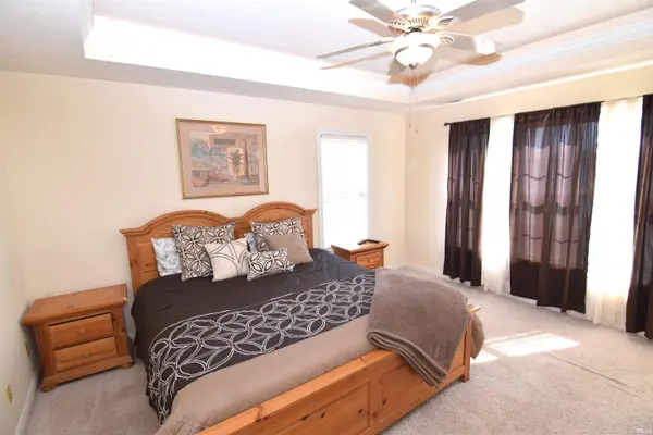 1612 S O'hare BLVD, Yorktown, IN 47396