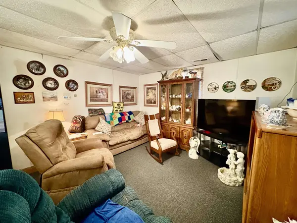 1128 W Cherry ST, Bluffton, IN 46714