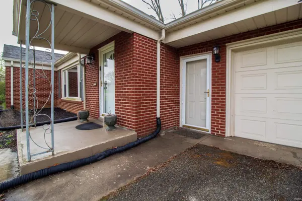 1411 E 8th ST, Anderson, IN 46012