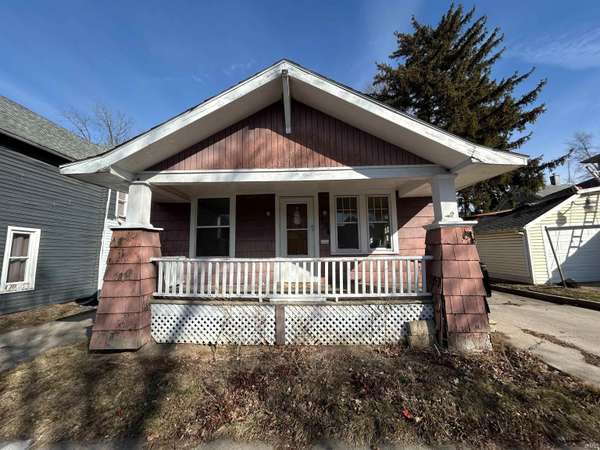 704 W Dewald ST, Fort Wayne, IN 46802-5169