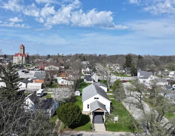 207 N Prettyman ST, Knox, IN 46534-1244