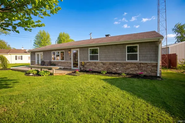 1100 Rochester BLVD, Rochester, IN 46975-2417