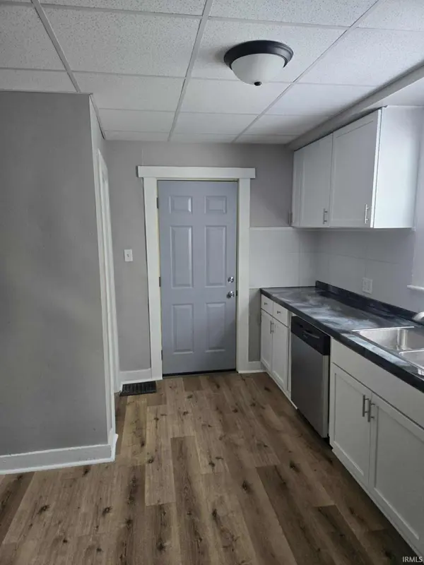 2815 S Harrison ST, Fort Wayne, IN 46807-1411