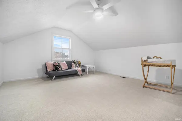 502 Roy ST, Winona Lake, IN 46590-1802