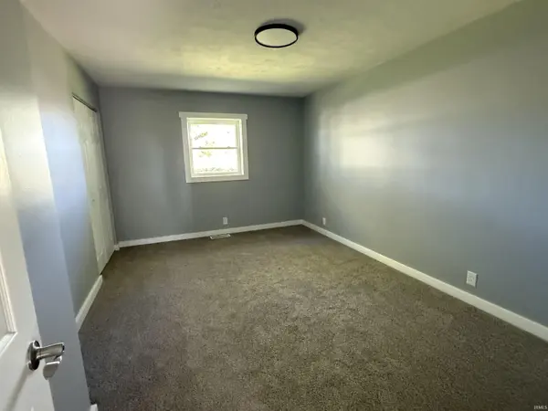 215 S 600 E RD, Marion, IN 46953