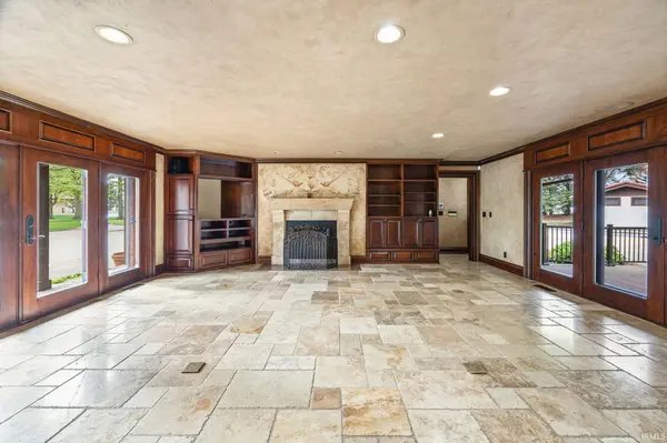 8652 E 900 N RD, Remington, IN 47977