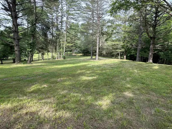 6655 E Gross RD, Bloomington, IN 47401
