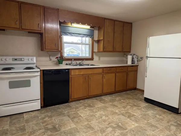 1221 24Th Street ***, Bedford, IN 47421