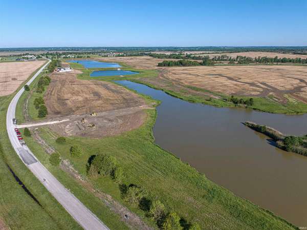 9565 Ayrshire RD, Chandler, IN 47610