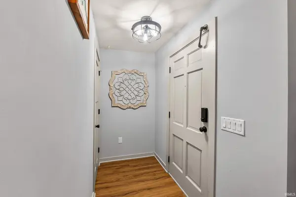 11035 E Cherokee DR, Walkerton, IN 46574
