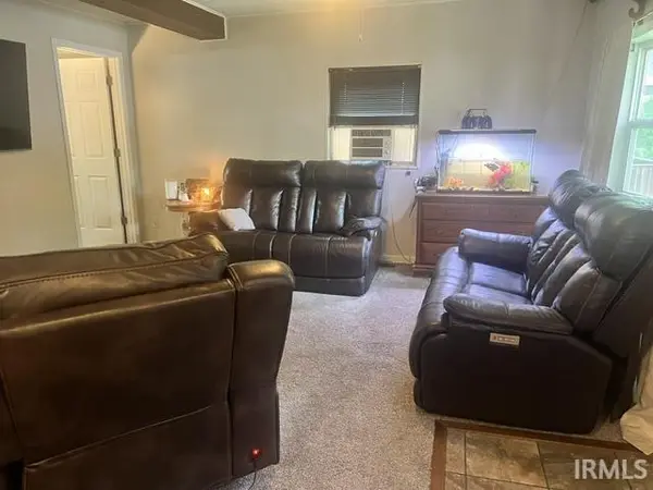 418 S Lawrence ST, Hobart, IN 46342