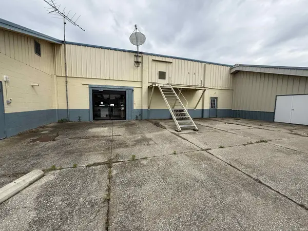 109 S sixth ST, Petersburg, IN 47567