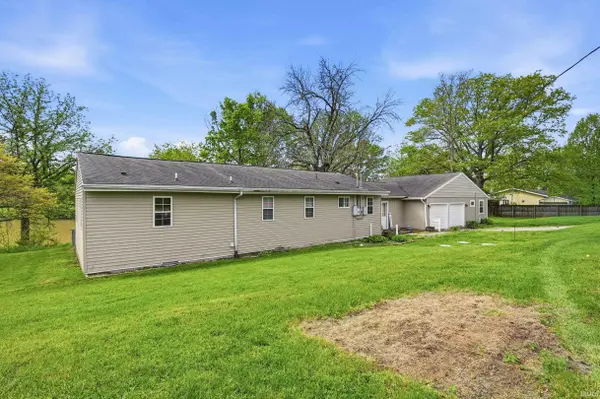500 N Mohee DR, Hartford City, IN 47348