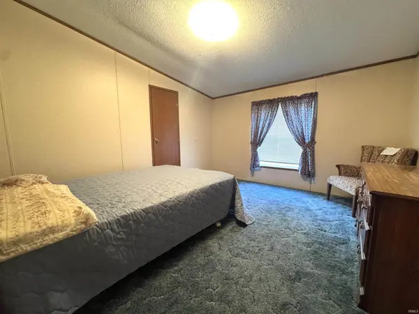 520 E Main ST, Jasonville, IN 47438
