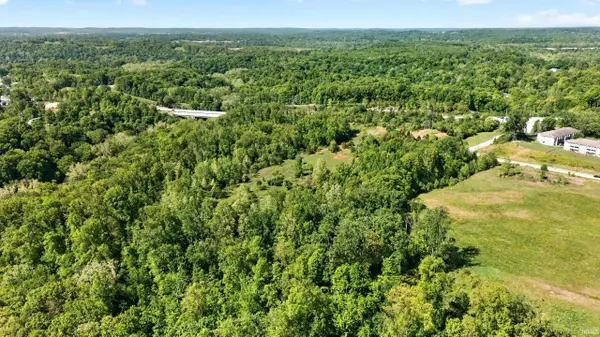 3324 Patrick Robbins WAY, Bedford, IN 47421