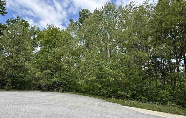 2610 W Donegal CT, Bloomington, IN 47404