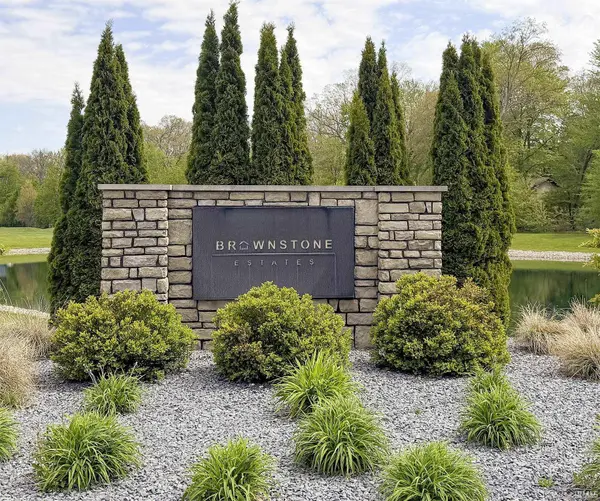 50824 Brownstone DR, Granger, IN 46530
