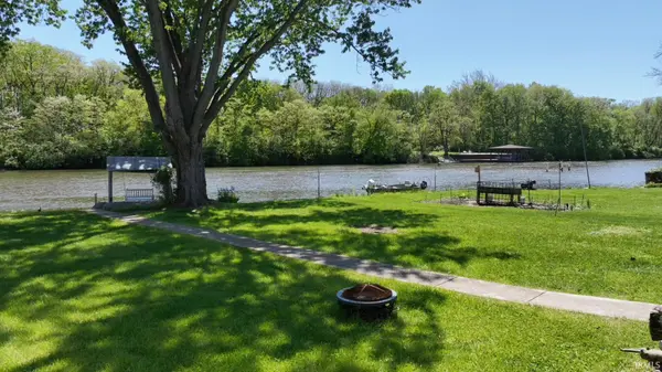 705 Bluewater DR, Monticello, IN 47960