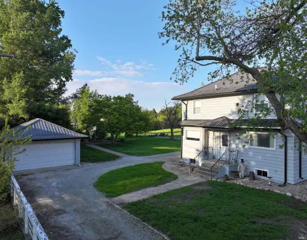 321 E 13Th ST, Winamac, IN 46996-1121