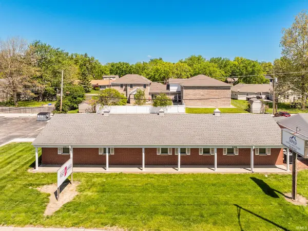 2106 W McGalliard RD, Muncie, IN 47304