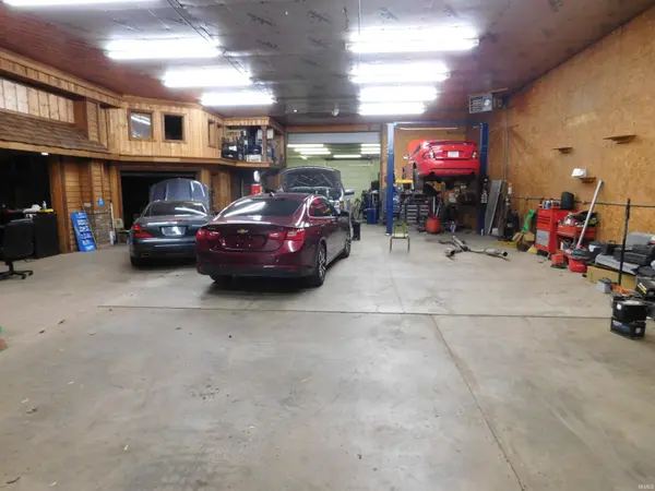 109 N Harrison ST, Leesburg, IN 46380