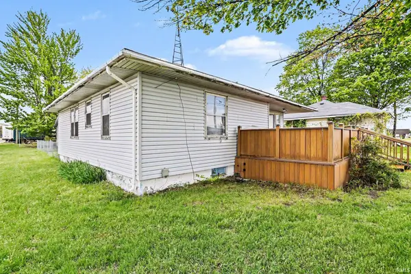 2537 Middlebury ST, Elkhart, IN 46516-5565
