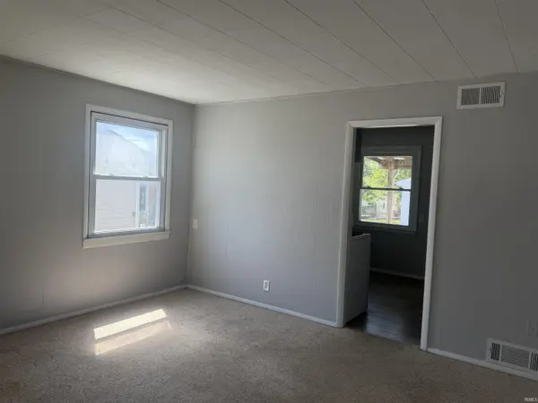 110 Forest Park DR, Bedford, IN 47421