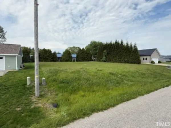 W Maple DR, Peru, IN 46970