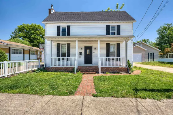 401 N 6th ST, Boonville, IN 47601