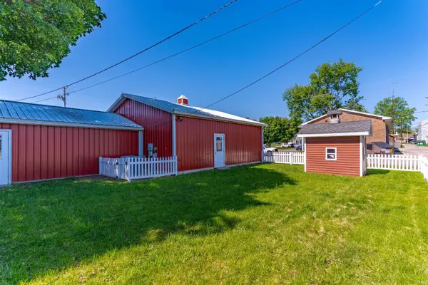 102 N Elm ST, Fort Branch, IN 47648