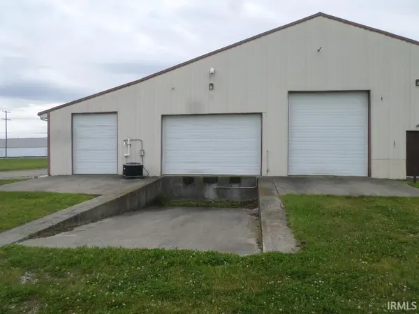 1202 E 4th ST, Rochester, IN 46975