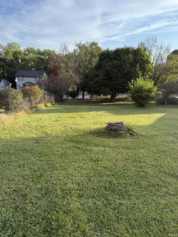 909 W Temperance ST, Ellettsville, IN 47429