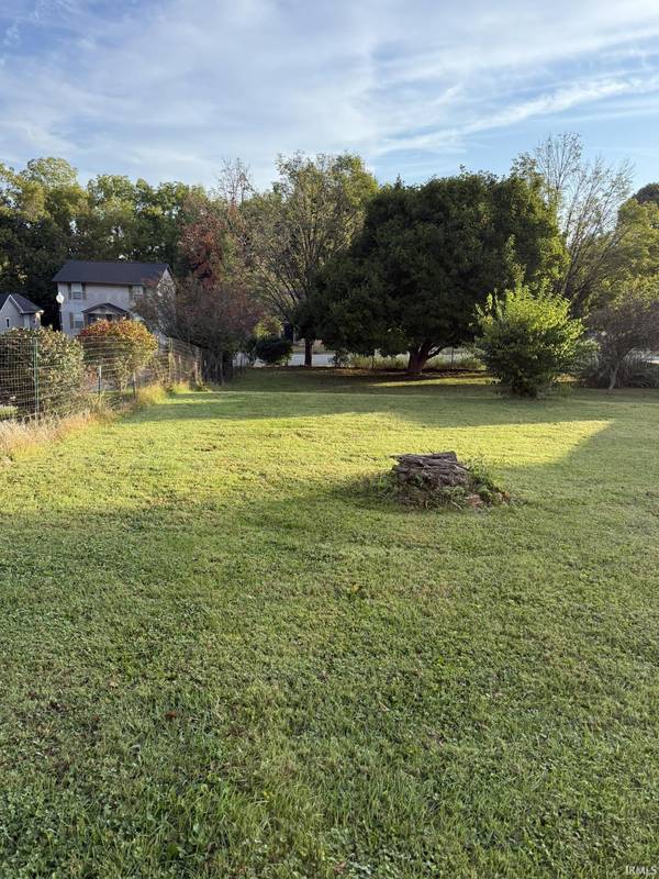 909 W Temperance ST, Ellettsville, IN 47429