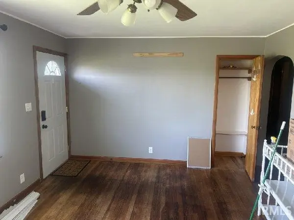 46 E 150 S ST, Princeton, IN 47670-9273