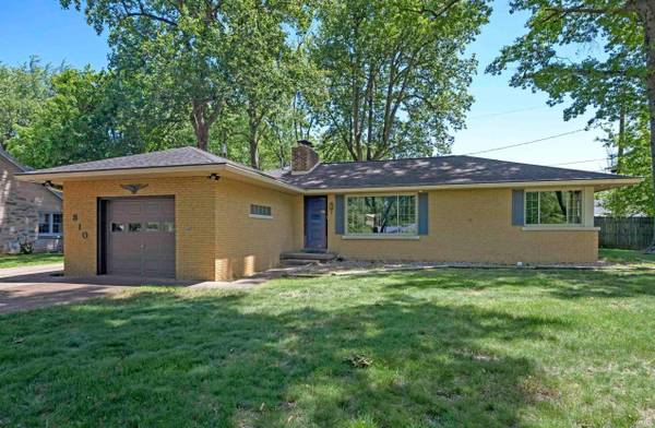 810 Plaza DR, Evansville, IN 47715