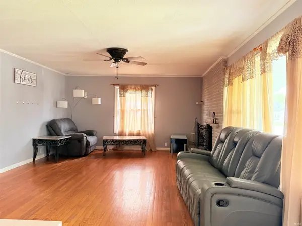 107 N Madison AVE, Converse, IN 46919