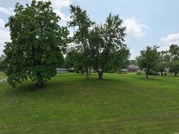 1005 N Monticello ST, Winamac, IN 46996-1133