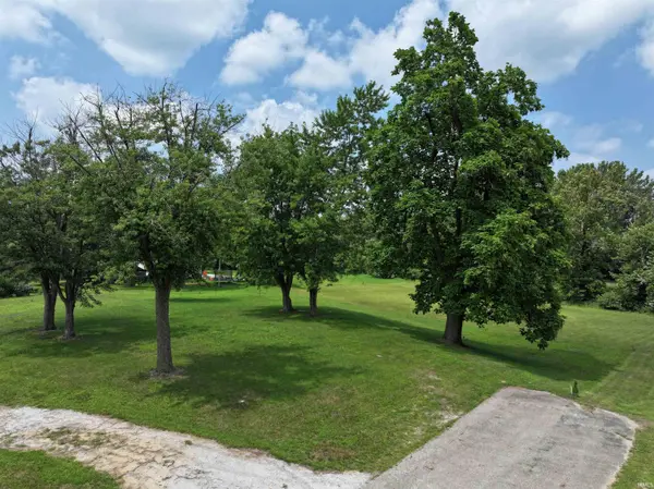 1005 N Monticello ST, Winamac, IN 46996-1133