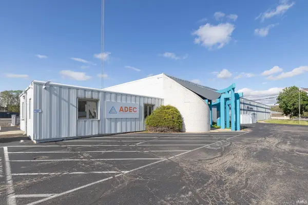 2700 Industrial Pkwy, Elkhart, IN 46516