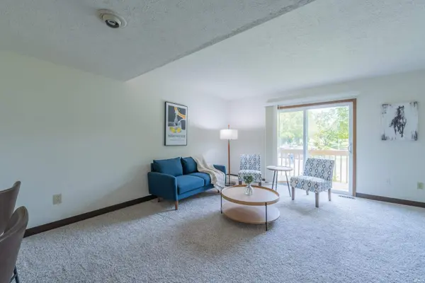 598 E Graham PL, Bloomington, IN 47401-4534