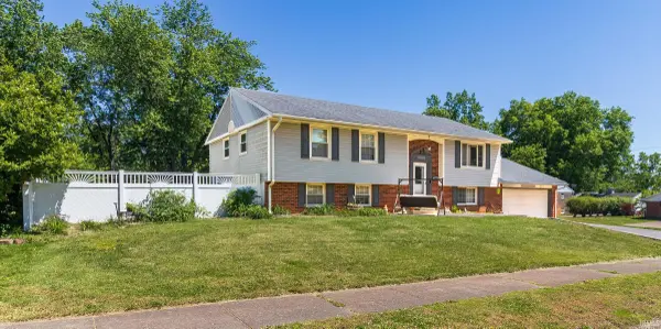 5901 Foxboro LN, Evansville, IN 47710