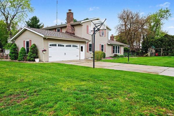 3004 Marshwood RD, Goshen, IN 46528