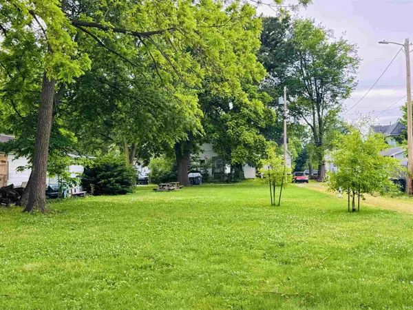 1213 S Evans AVE, Evansville, IN 47713