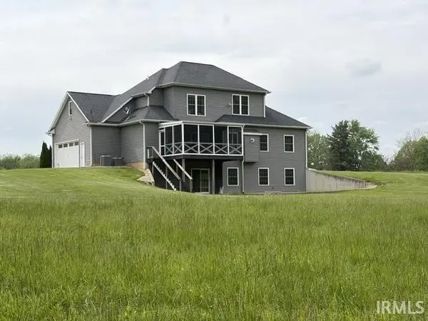 8210 Rose RD, Plymouth, IN 46563