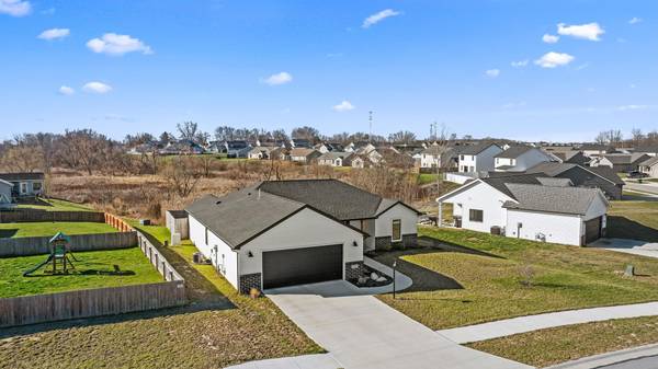 203 W Longfellow BLVD, Columbia City, IN 46725
