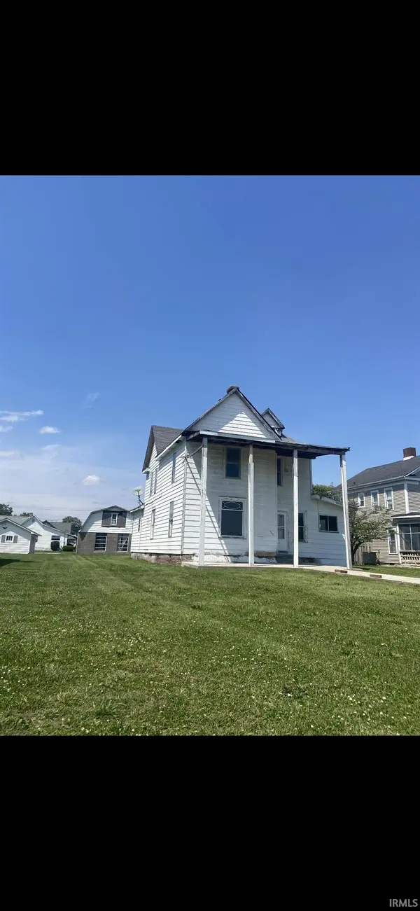 920 NE A St ST, Linton, IN 47441