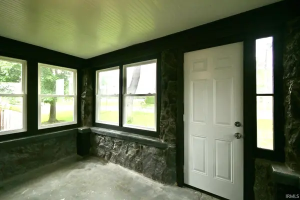 521 E Jackson ST, Mulberry, IN 46058
