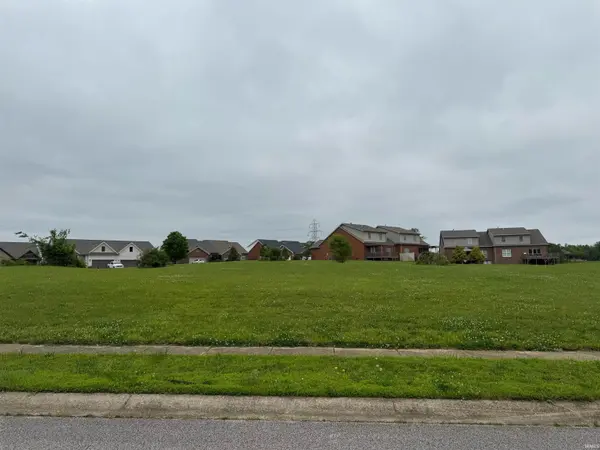 4541 Sierra DR, Boonville, IN 47601