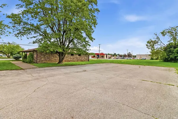 125 S 7th ST, Gas City, IN 46933