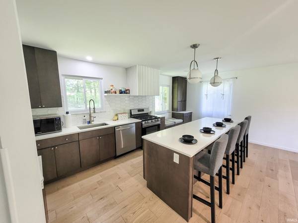 4533 Kessler Ln. East DR, Indianapolis, IN 46220